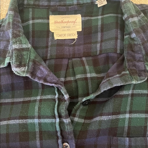 Weatherproof Vintage Green and Black Plaid Shirt - Picture 2 of 2